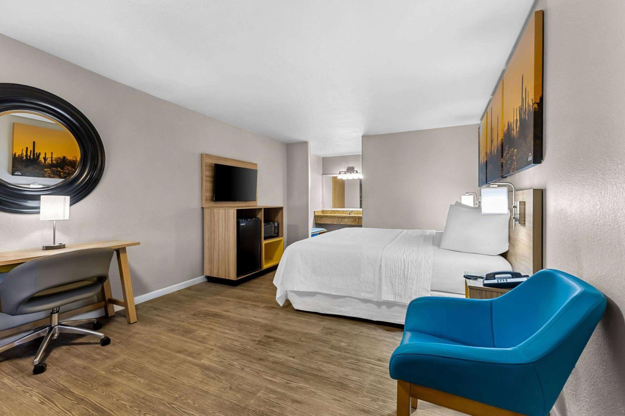 Days Inn By Wyndham Buckeye Dış mekan fotoğraf