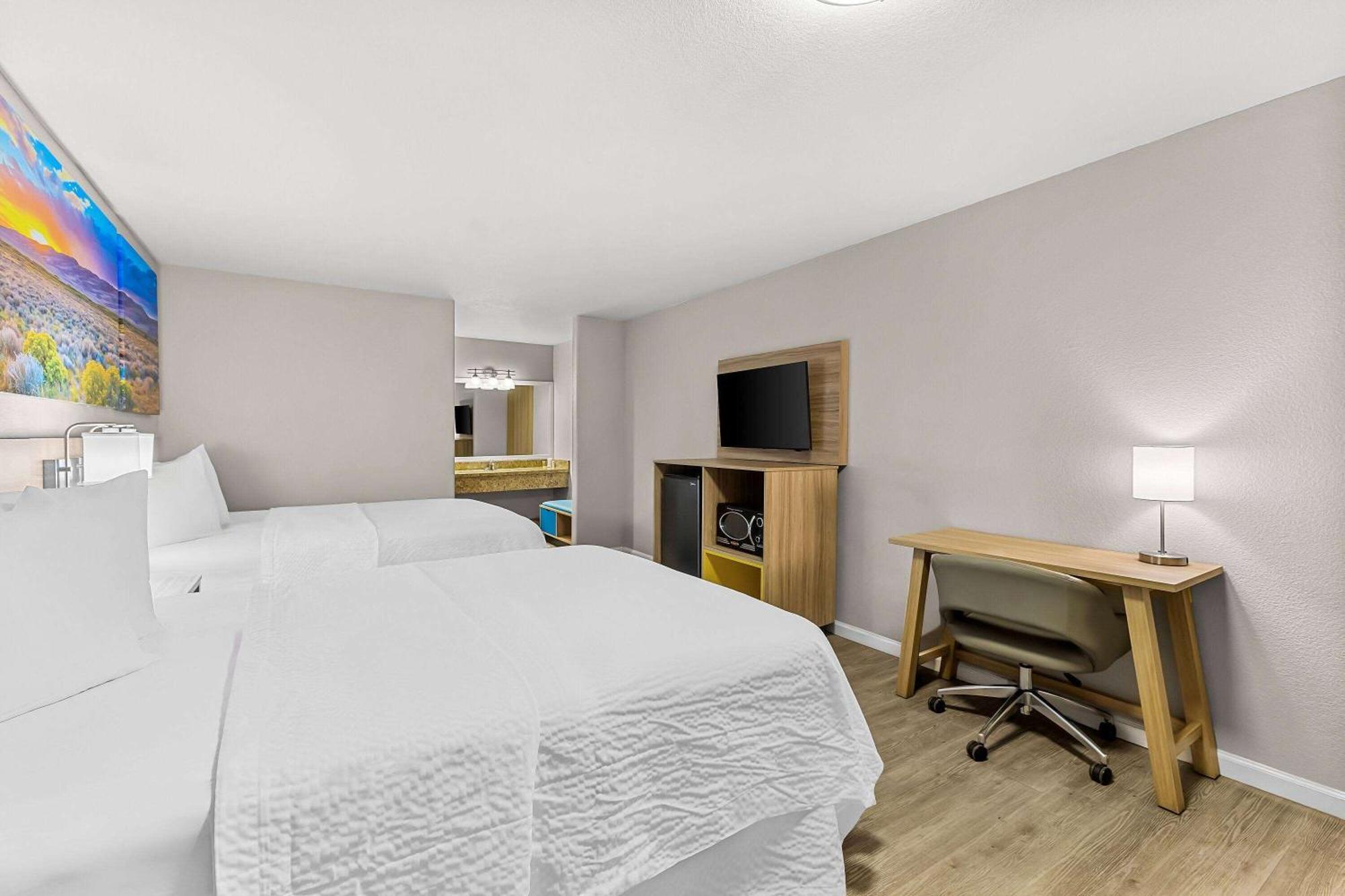 Days Inn By Wyndham Buckeye Dış mekan fotoğraf