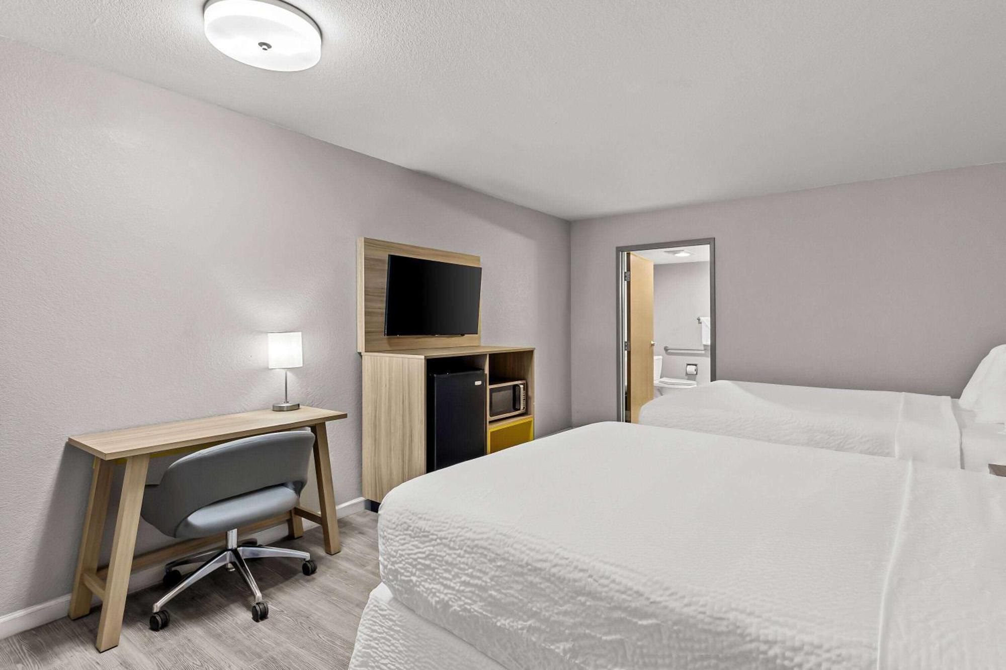 Days Inn By Wyndham Buckeye Dış mekan fotoğraf